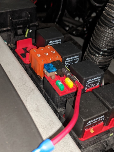 Fuse box F75.png